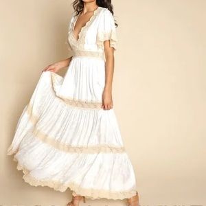 NWT Spell & The Gypsy Collective ocean Gown in Ivory Sz XS Z229-52